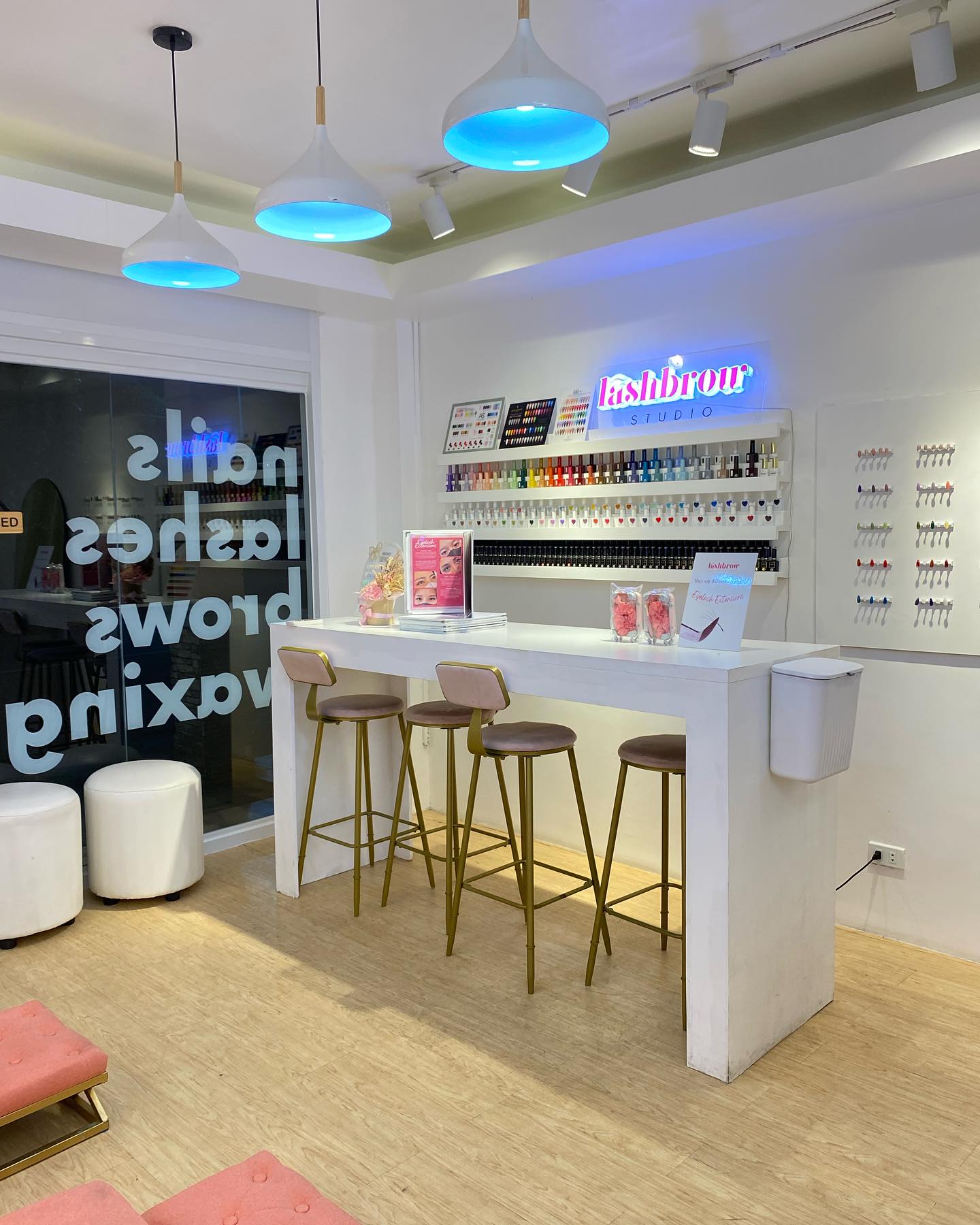 Salon Image